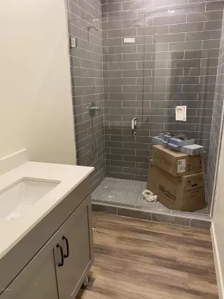 Photo #4: 6077582 Listing