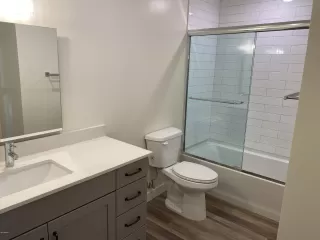 Photo #5: 6077585 Listing