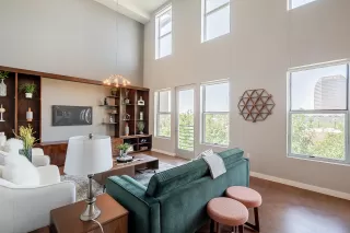 Photo #5: 6077845 Listing