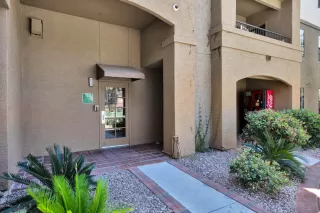 Photo #3: 6077963 Listing