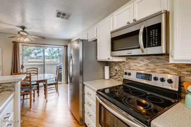 MLS: 6077991 Condo For Sale