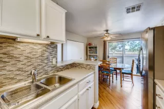 Photo #3: 6077991 Listing 