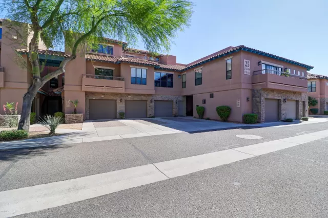 MLS: 6078072 Condo For Sale