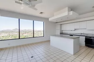 Photo #5: 6078194 Listing