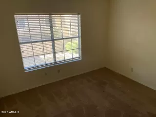 Photo #5: 6078409 Listing