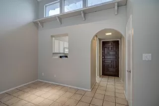 Photo #4: 6078519 Listing