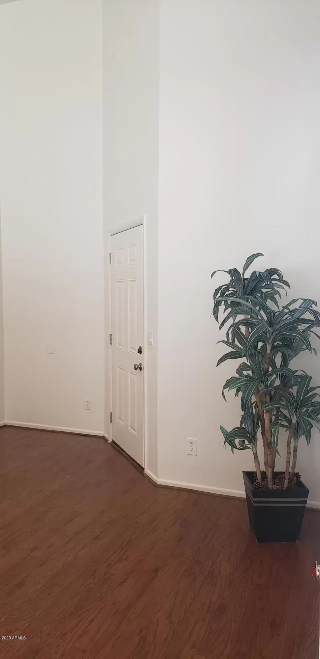 MLS: 6078615 Condo For Sale