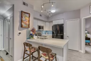 Photo #4: 6078632 Listing