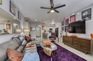 Photo #6: 6078632 Listing