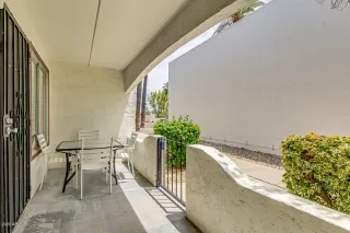 Photo #5: 6078687 Listing