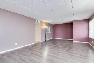 Photo #6: 6078687 Listing