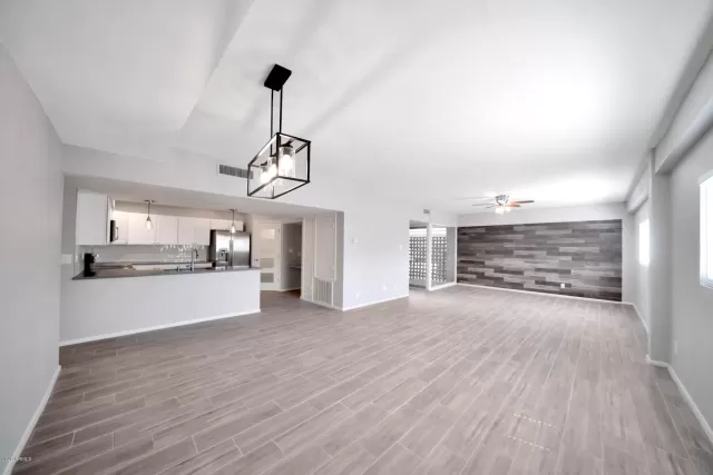 MLS: 6078786 Condo For Sale