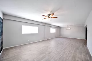 Photo #6: 6078786 Listing