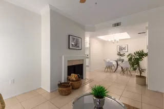 Photo #5: 6078809 Listing