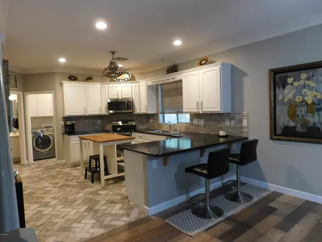 MLS: 6078891 Condo For Sale