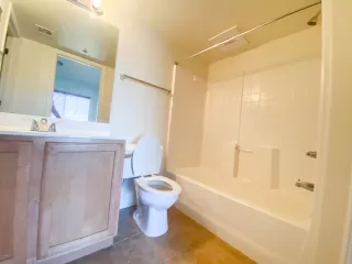 Photo #4: 6078892 Listing