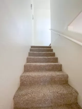 Photo #6: 6078892 Listing