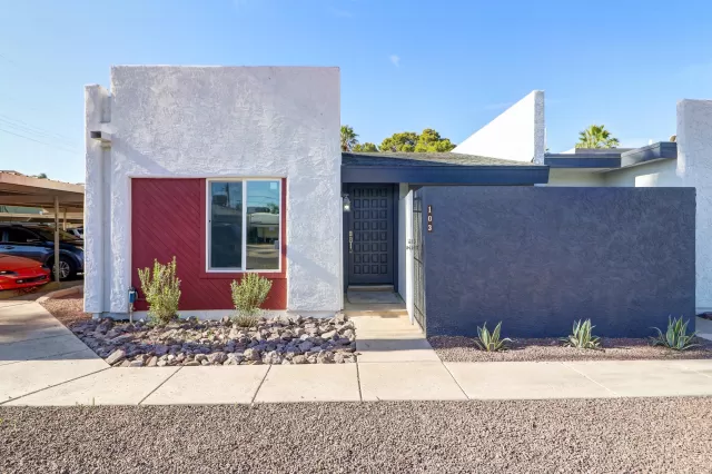 MLS: 6079105 Condo For Sale