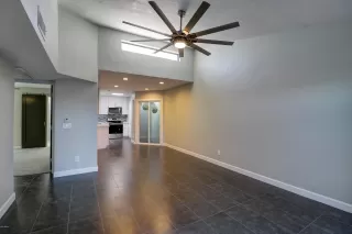 Photo #2: 6079105 Listing