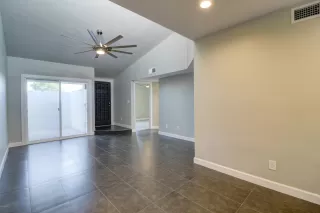 Photo #3: 6079105 Listing