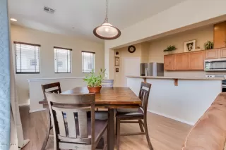 Photo #5: 6079287 Listing 