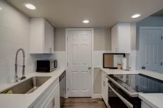 Photo #2: 6079356 Listing