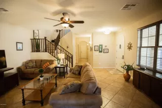 Photo #5: 6079758 Listing 