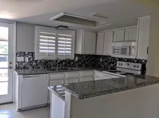 Photo #1: 6079877 Listing