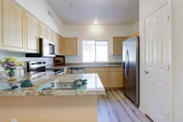 MLS: 6079961 Condo For Sale