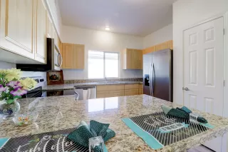 Photo #2: 6079961 Listing 