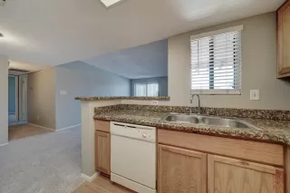 Photo #5: 6080018 Listing 