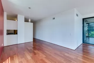 Photo #5: 6080184 Listing