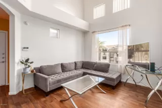 Photo #2: 6080377 Listing