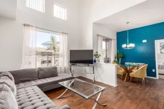 Photo #3: 6080377 Listing