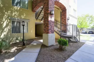 Photo #5: 6080643 Listing 