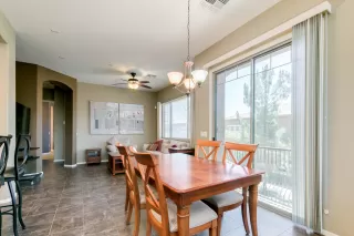 Photo #5: 6080896 Listing