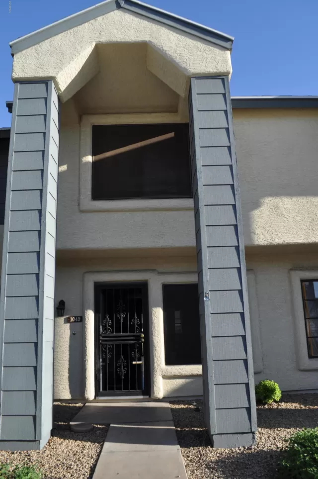 MLS: 6081156 Condo For Sale