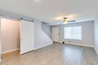 Photo #4: 6081186 Listing