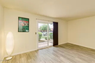 Photo #3: 6081229 Listing