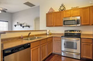 Photo #4: 6081242 Listing