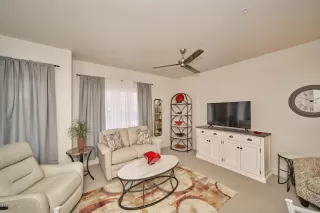 Photo #5: 6081325 Listing