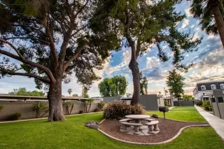 Photo #3: 6081334 Listing 