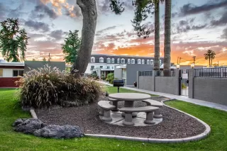 Photo #5: 6081334 Listing 