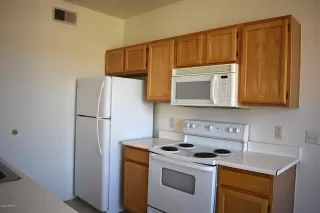 Photo #5: 6081447 Listing