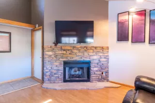 Photo #6: 6081679 Listing