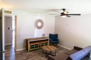 Photo #2: 6081721 Listing 