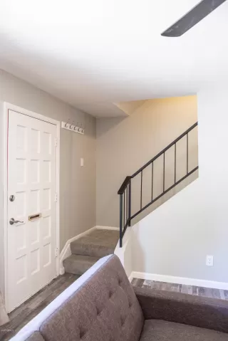 Photo #5: 6081721 Listing 