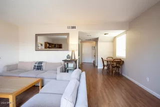 Photo #2: 6081805 Listing