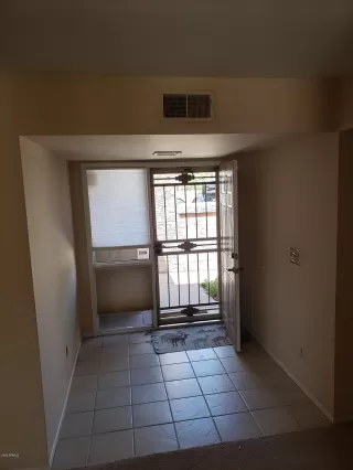 Photo #2: 6081819 Listing 