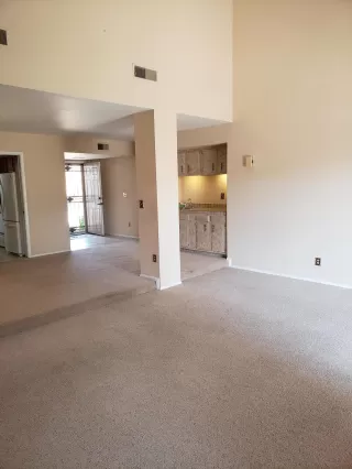 Photo #5: 6081819 Listing 